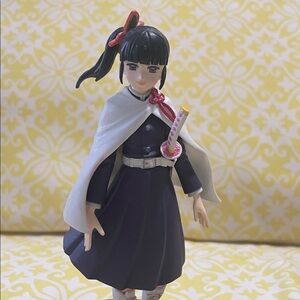 Demon Slayer Kanao Tsuyuri LIKE NEW Box is Crushed but Figure is perfect